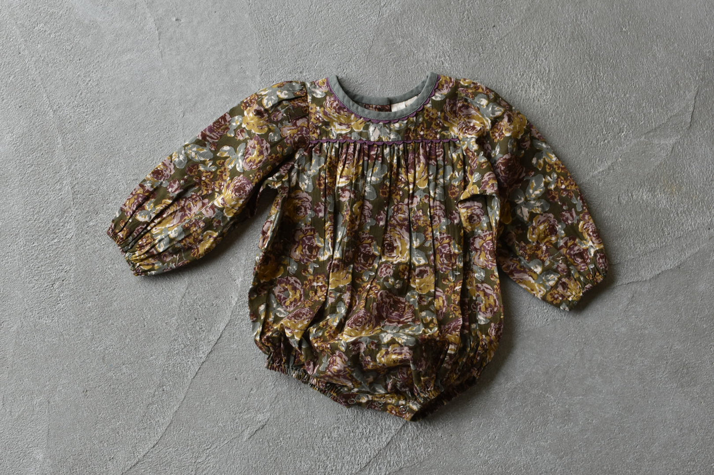 Lily Romper Wallpaper Floral