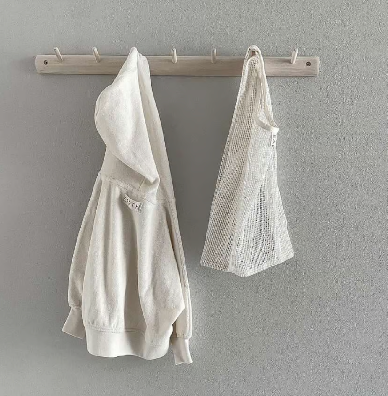 Volume hoodie_Ecru cream