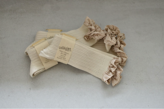 Apolline_Gingham Ruffle Ribbed Knee-high Socks_Doux Agneaux (Last.1)