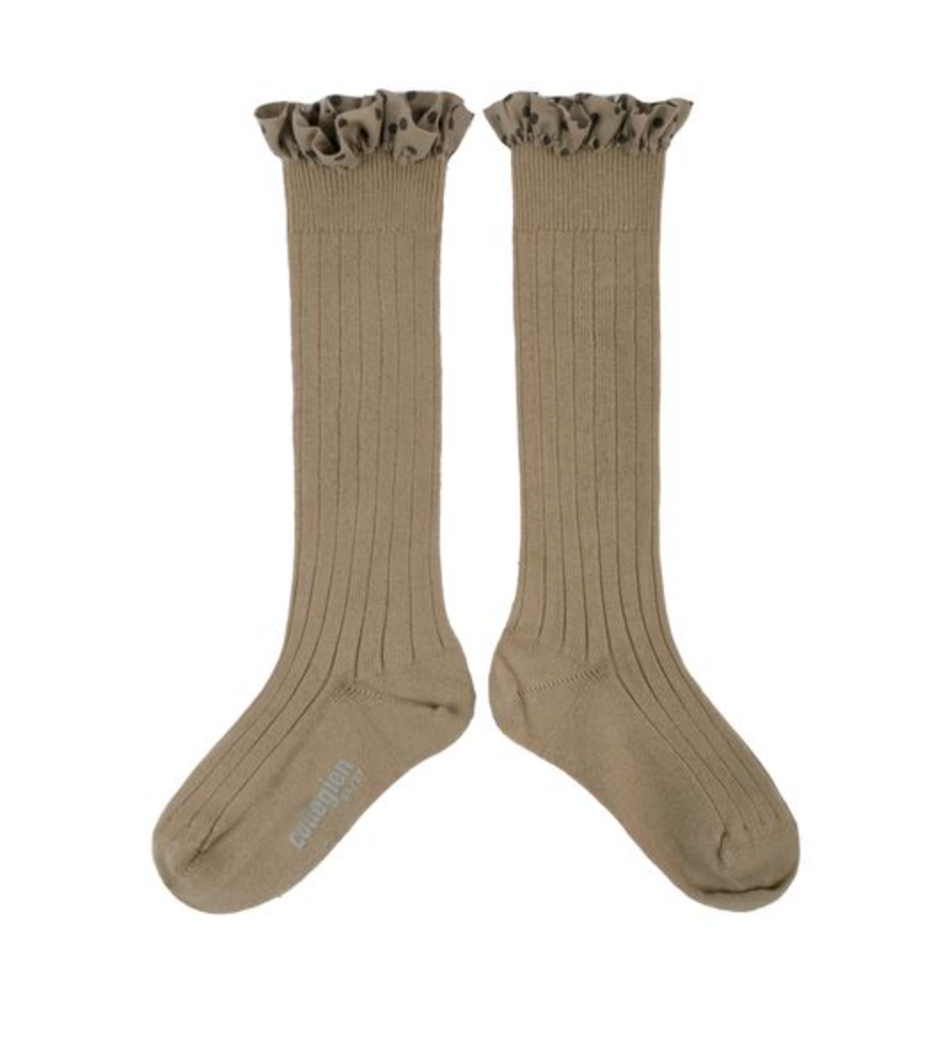 Maud_Polka Dots Ruffle Knee-high Socks_Petite Taupe