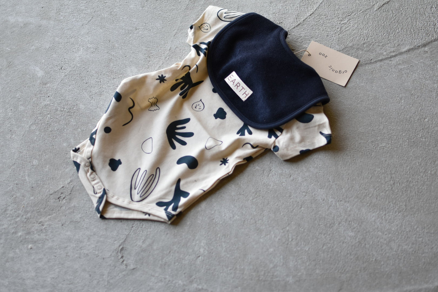Organic bib_Deep navy