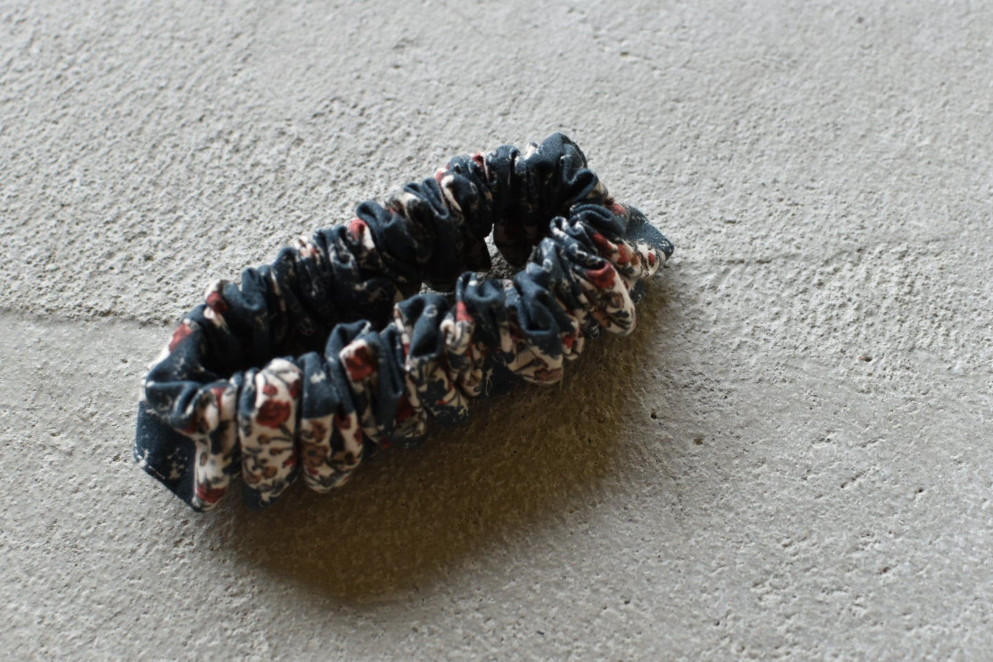 Scrunchie Harlequin Floral