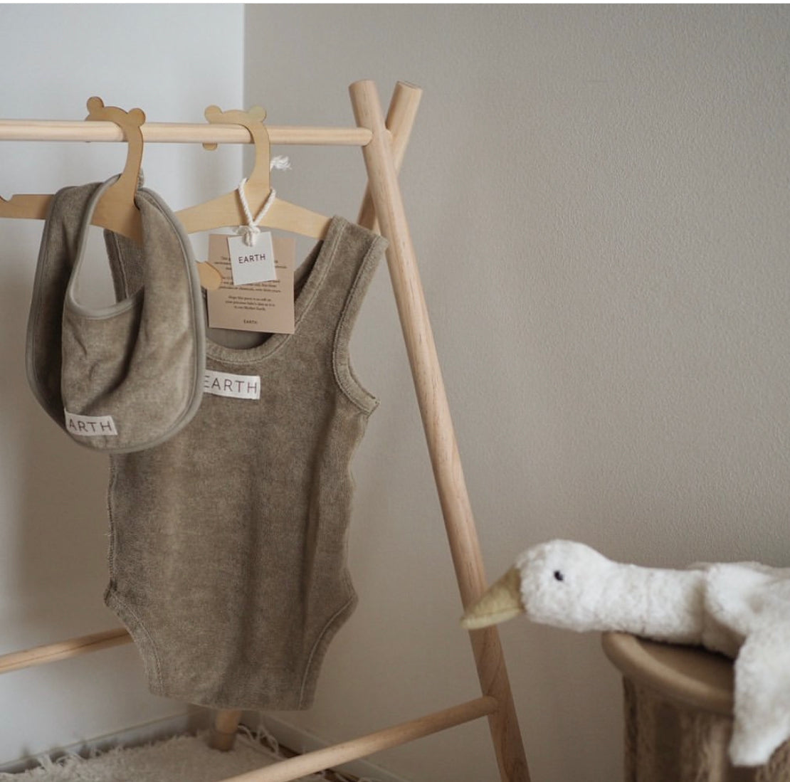 Organic bib_Khaki
