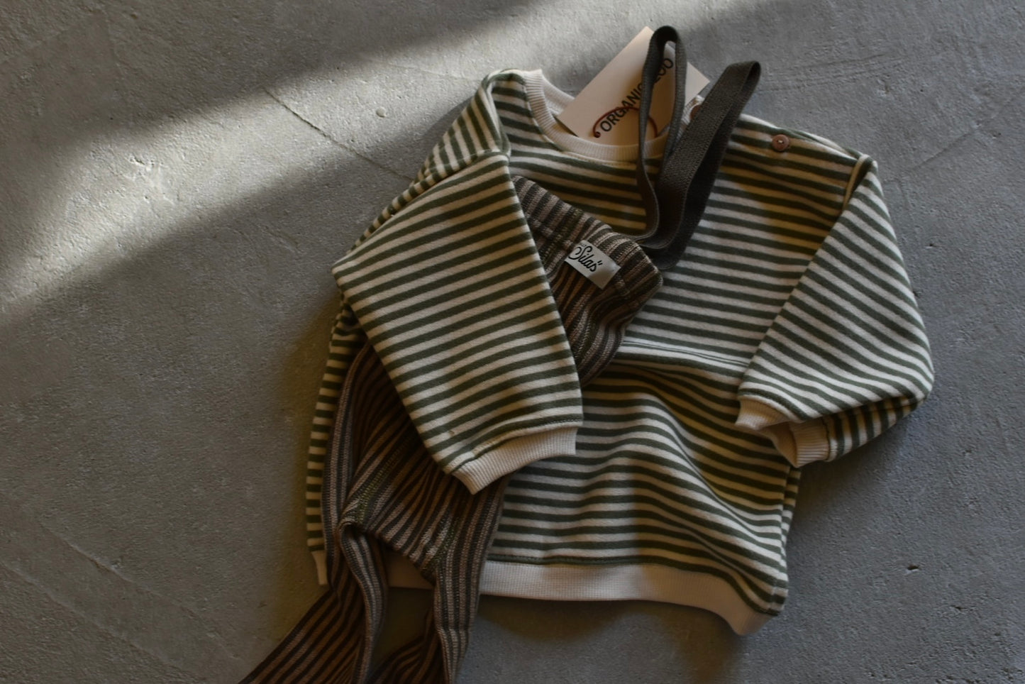 Seaweed Brown × Peanut Striped