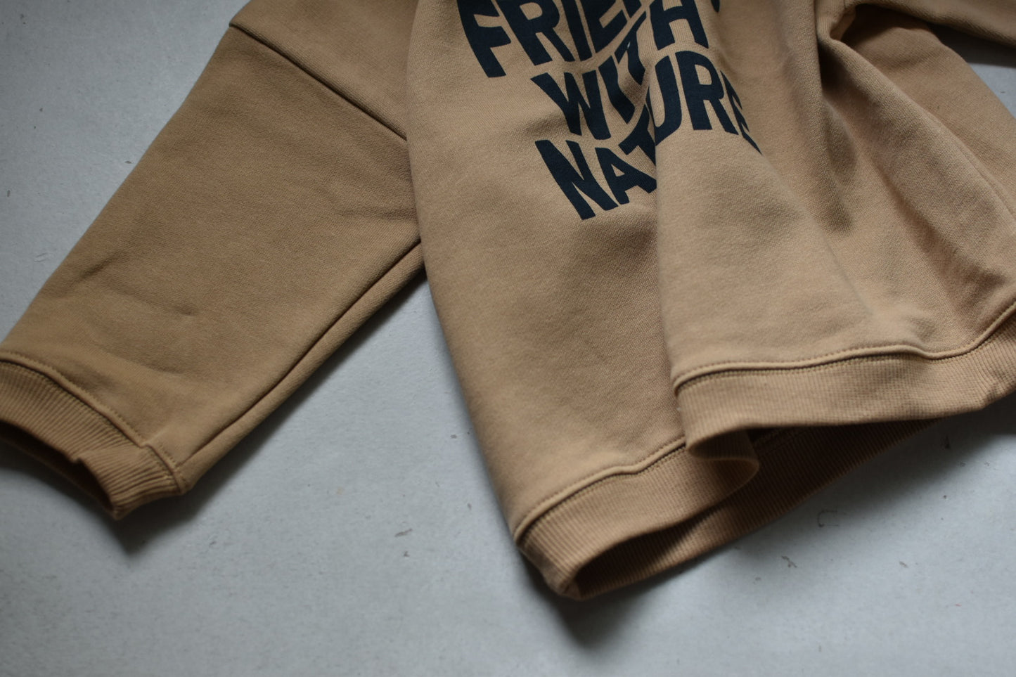 Friends with Nature Sweatshirt (Last.1)