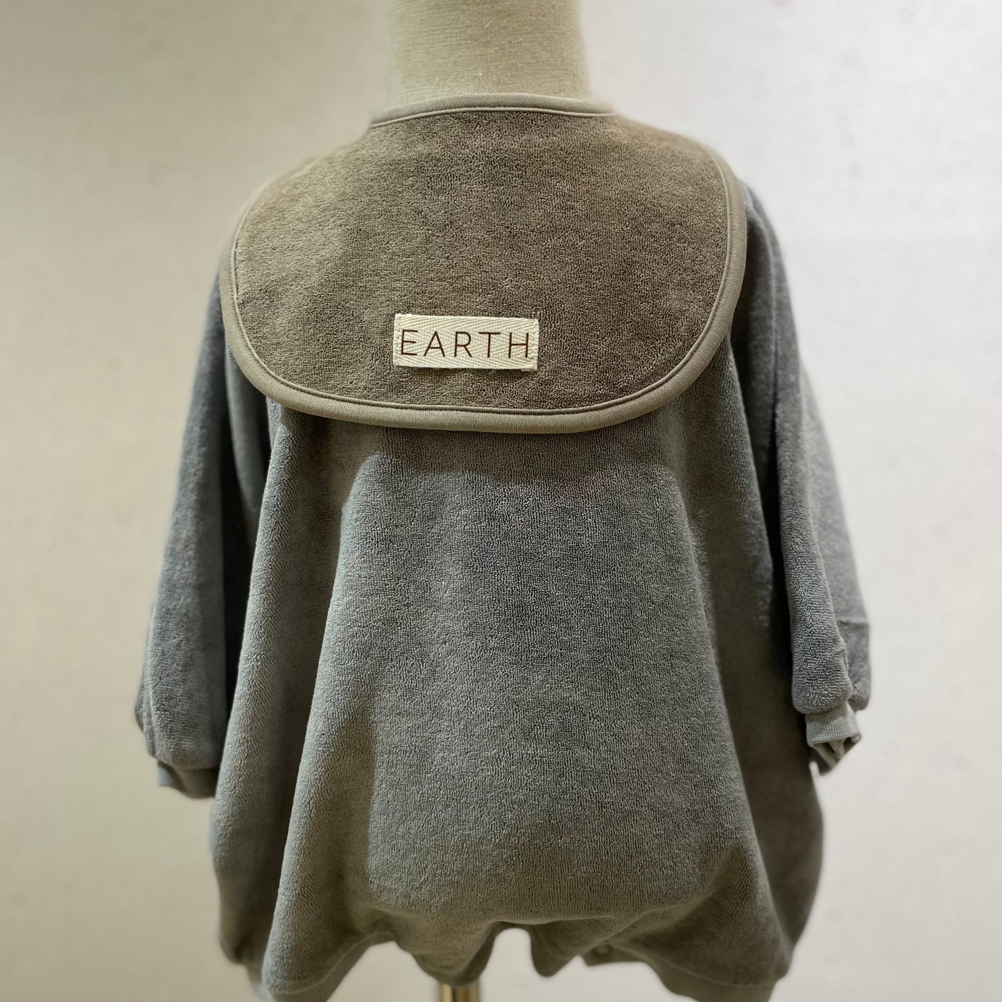 Organic bib_Khaki