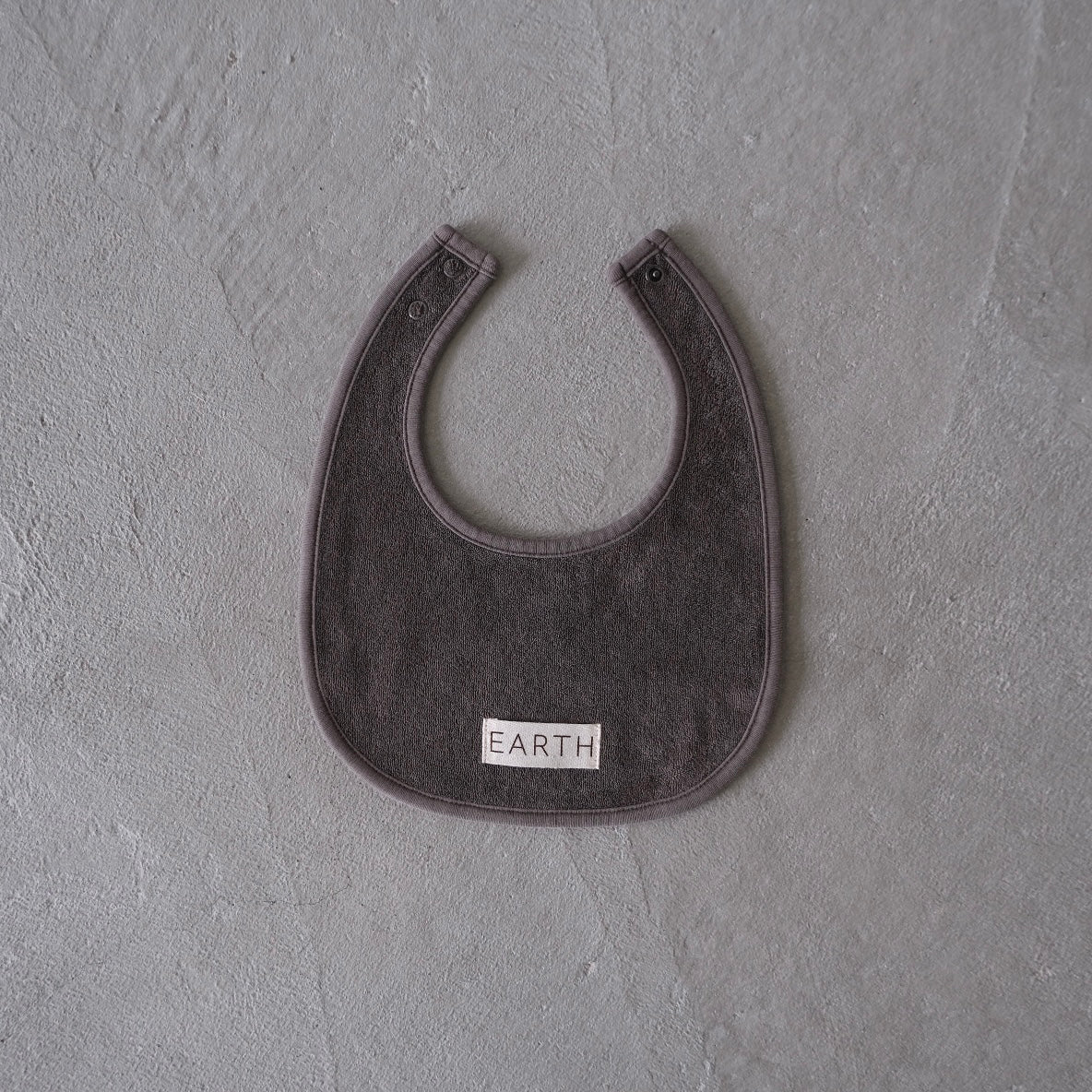 EARTH｜Organic bib_Brown