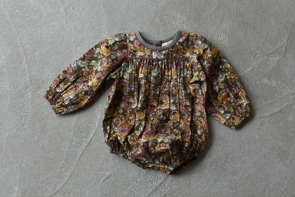 Lily Romper Wallpaper Floral