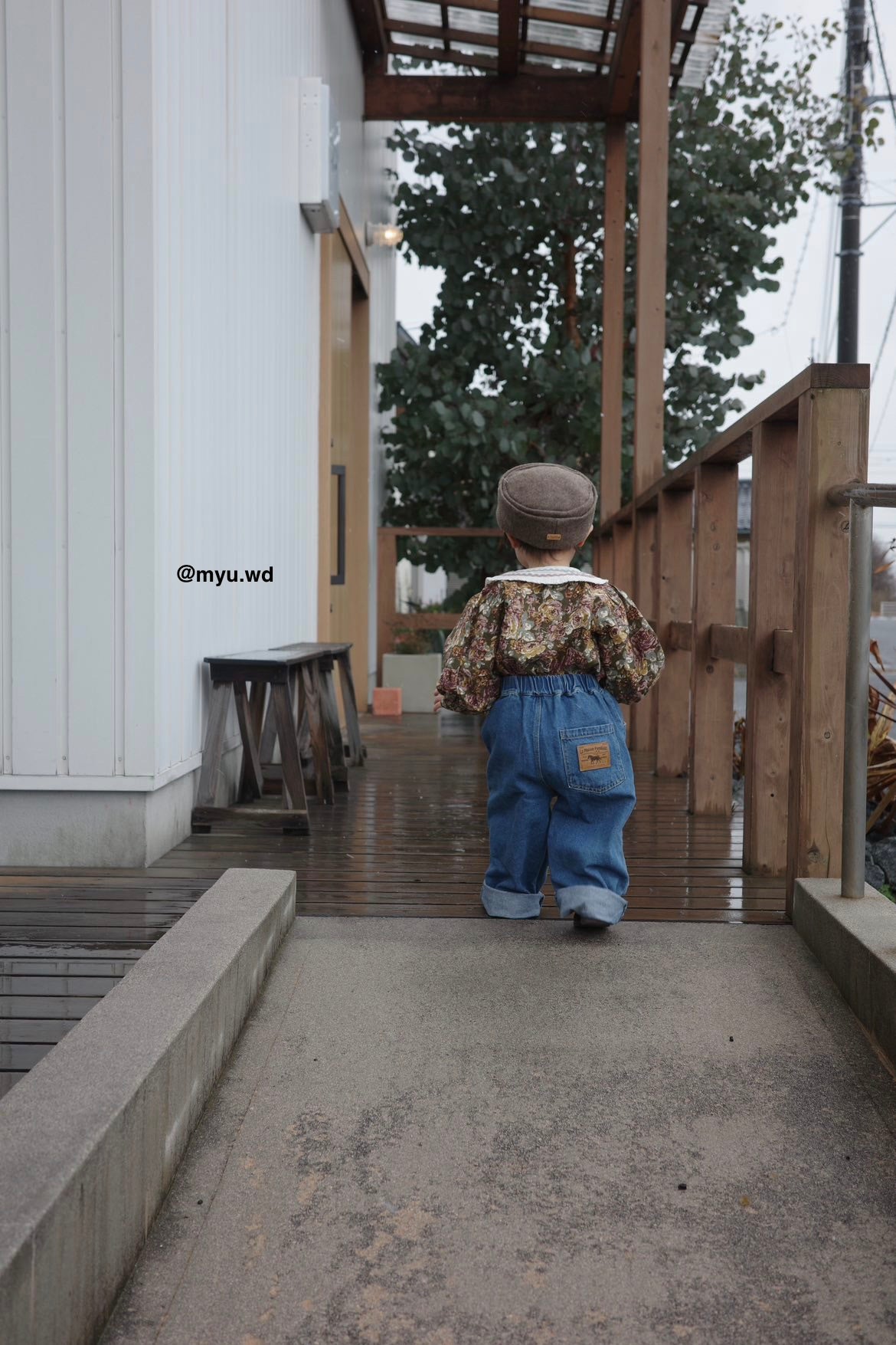 Juliet Blouse Wallpaper Floral