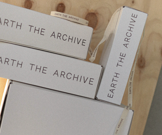 EARTH THE ARCHIVE - Box wrapping
