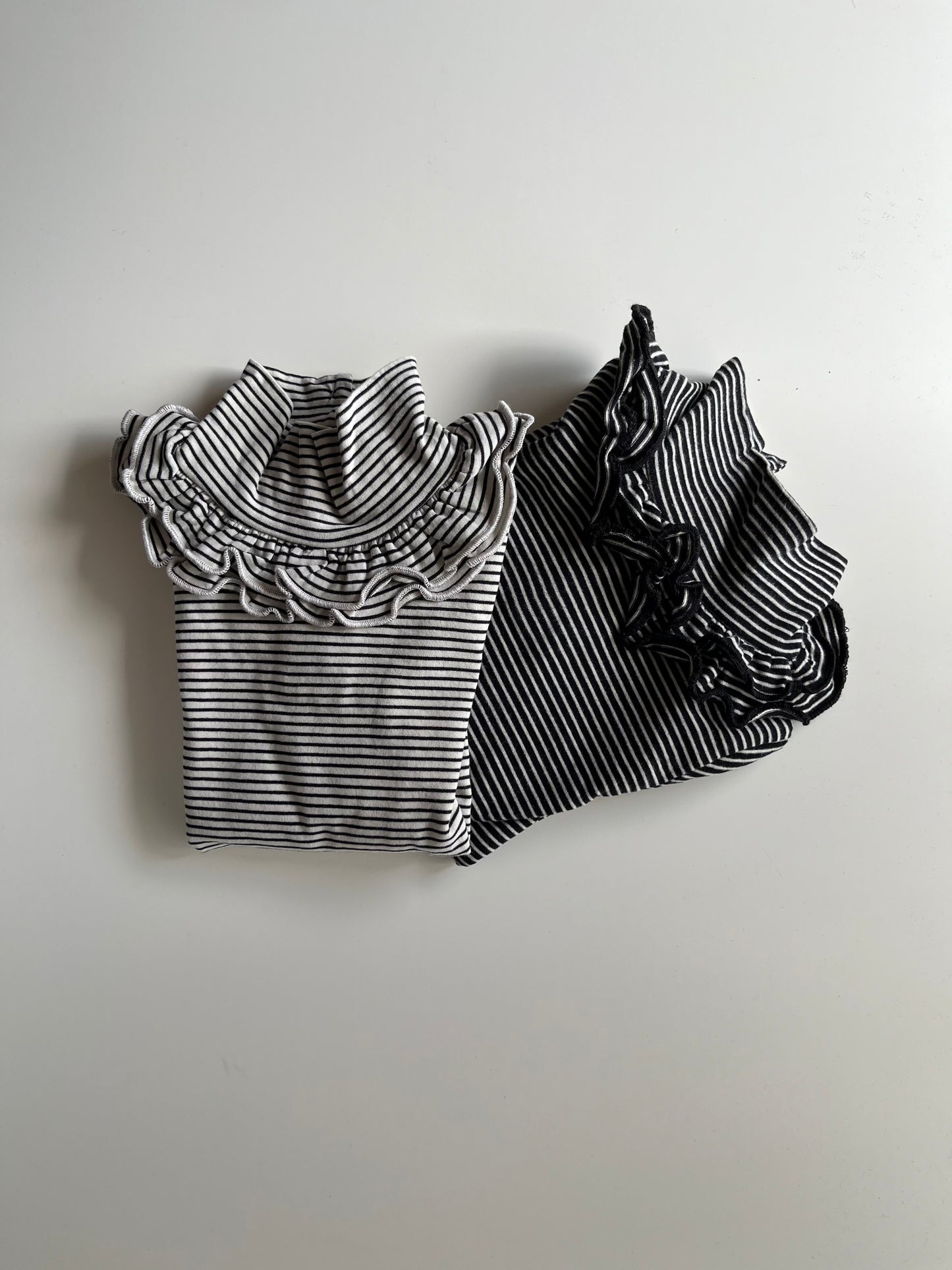 SOUS PULL RAYE_NOIR/BRIOCHE