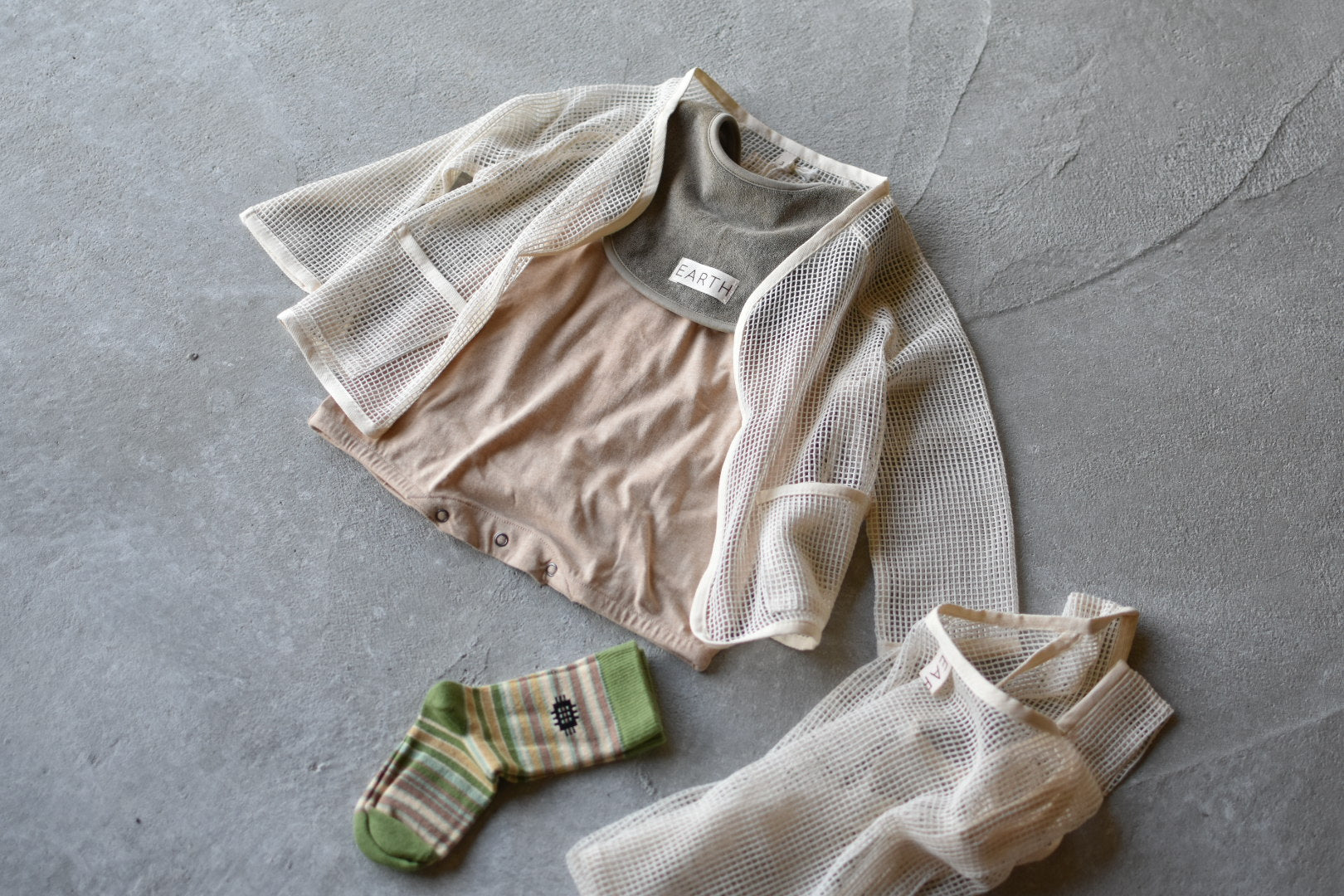 Volume suit_Ecru beige