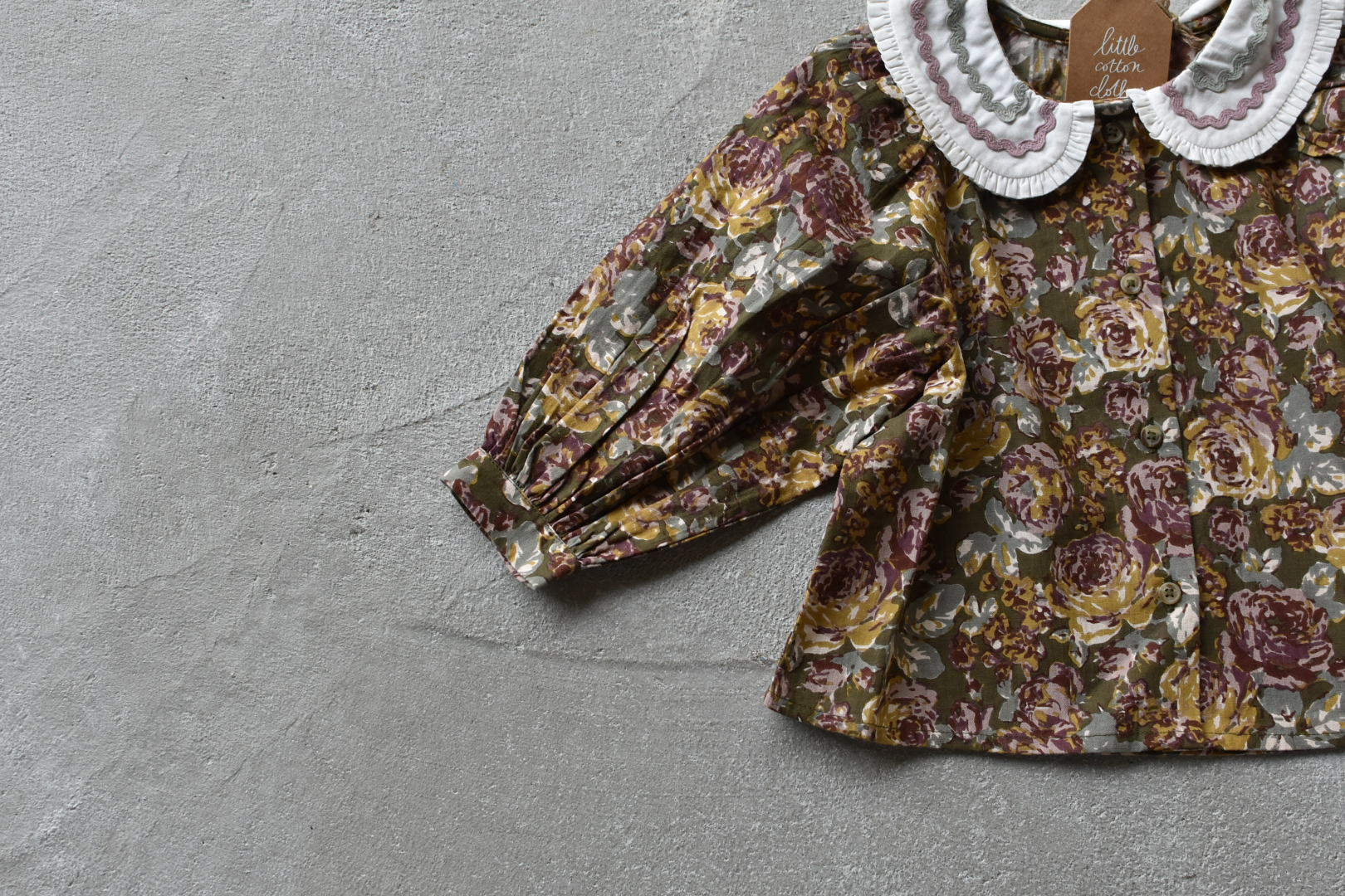 Juliet Blouse Wallpaper Floral