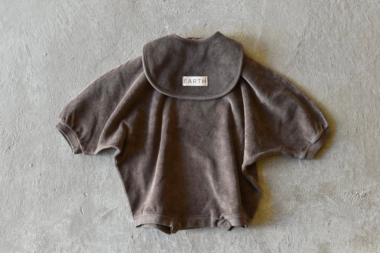 Organic bib_Brown