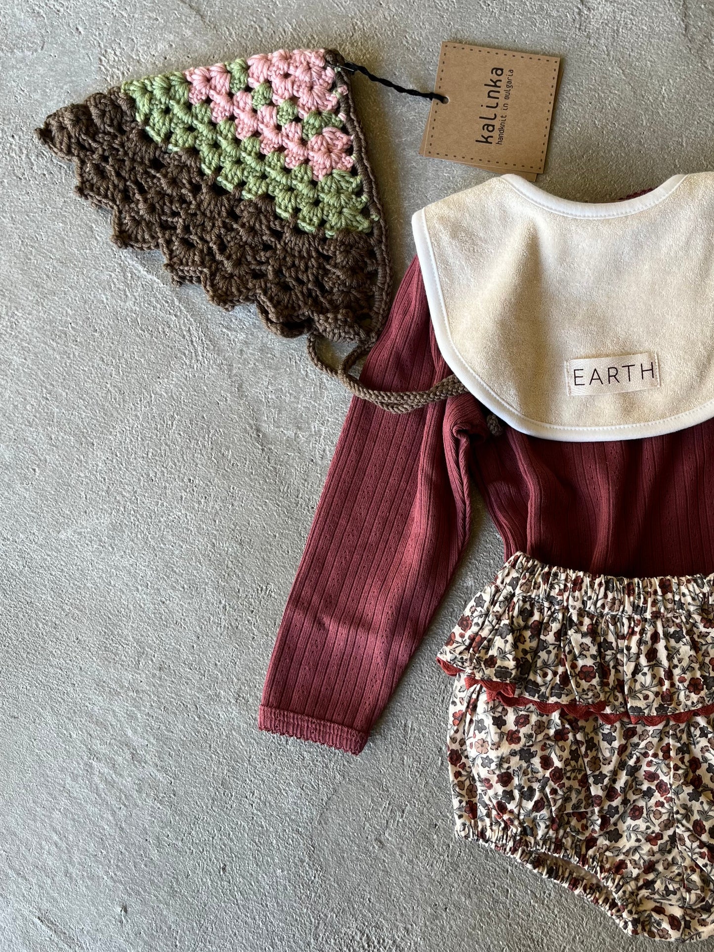 Organic bib_Ecru