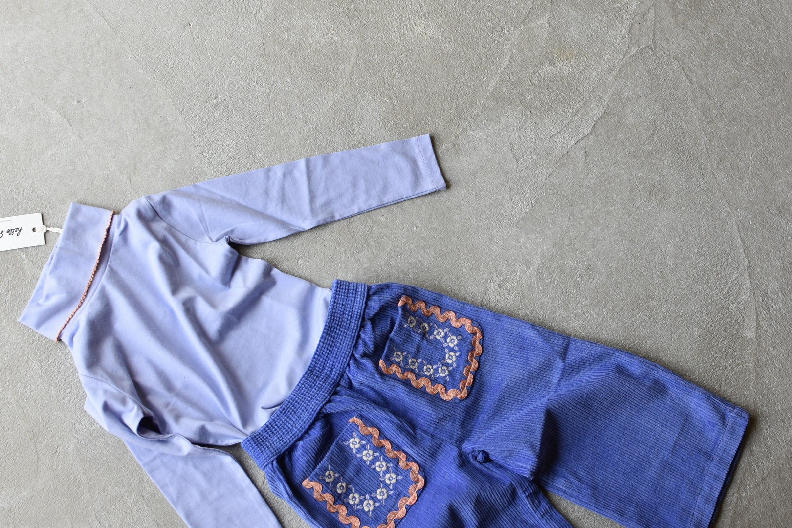[ LAST. 1 ]Twiggy t-shirt Lavender