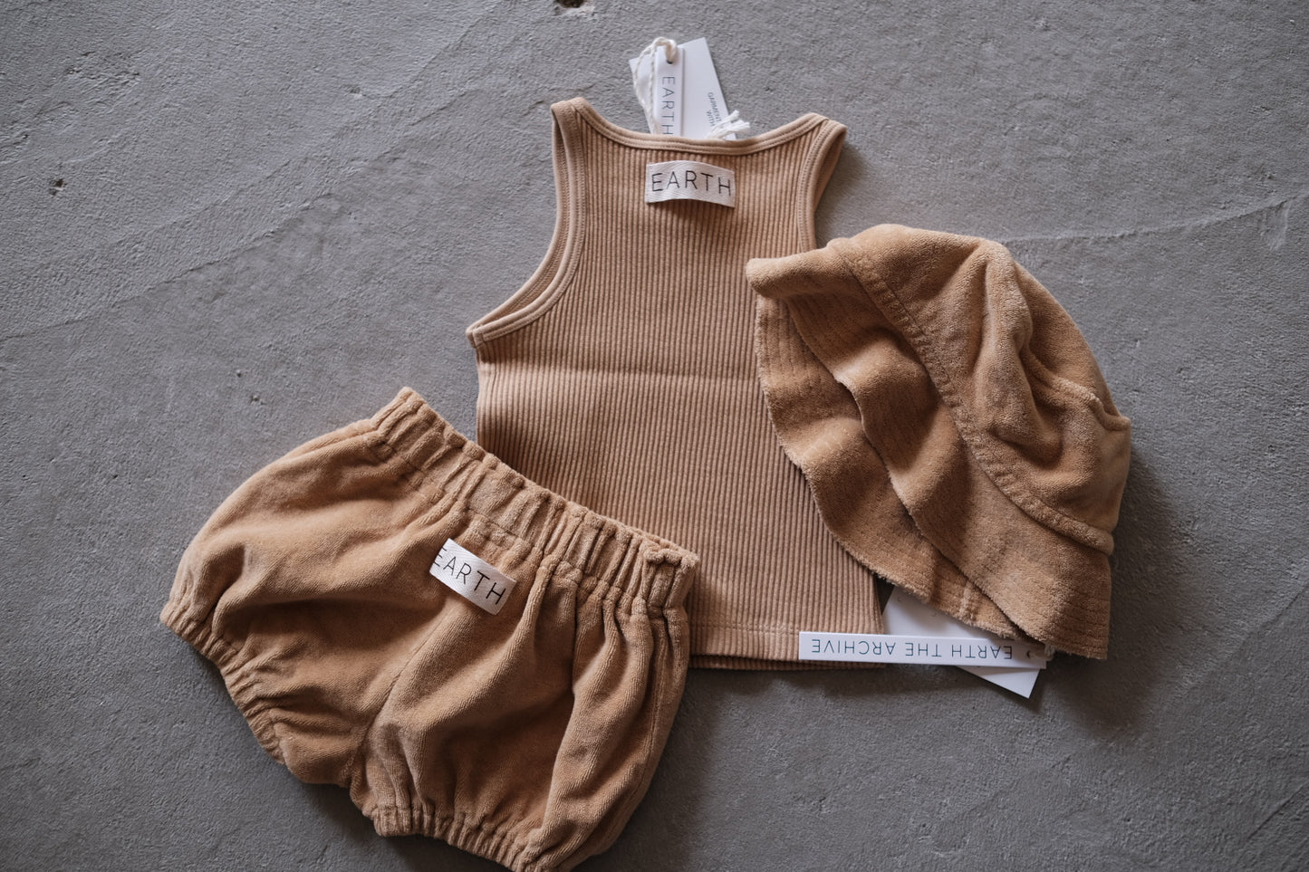 [ LAST. 1 ] Ribbed sleeveless_Tan