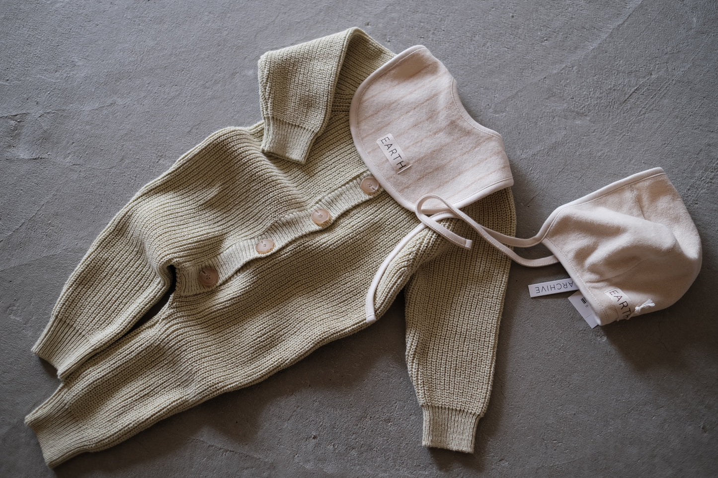 Organic baby bonnet_Ecru cream