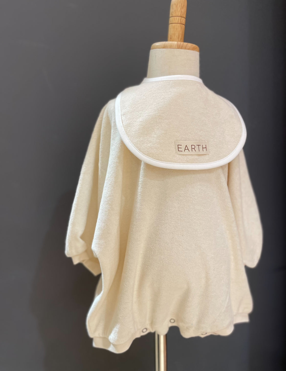 Organic bib_Ecru