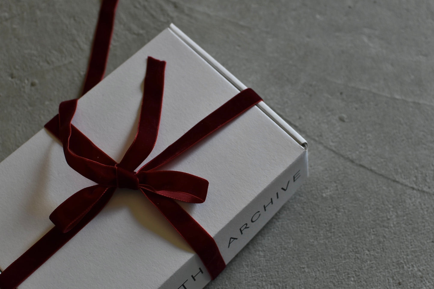 EARTH THE ARCHIVE - Box wrapping