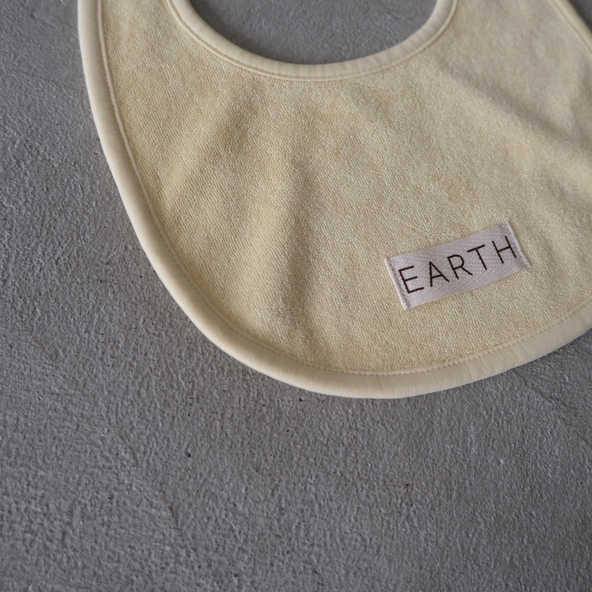 EARTH｜Organic bib_Cream Yellow
