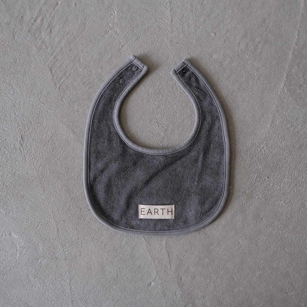 EARTH｜Organic bib_Charcoal