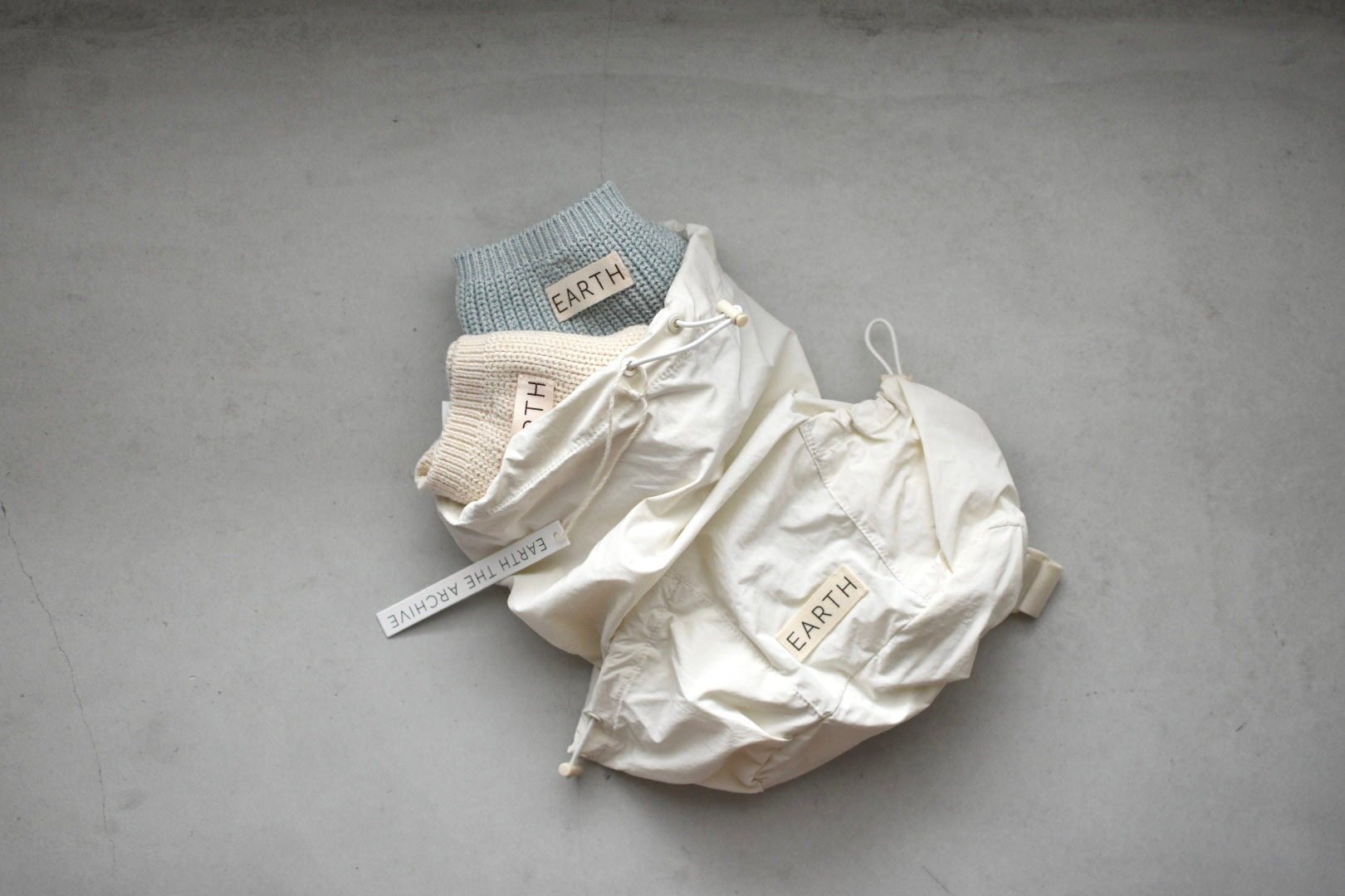 EARTH｜Light weight back pack_Cream white