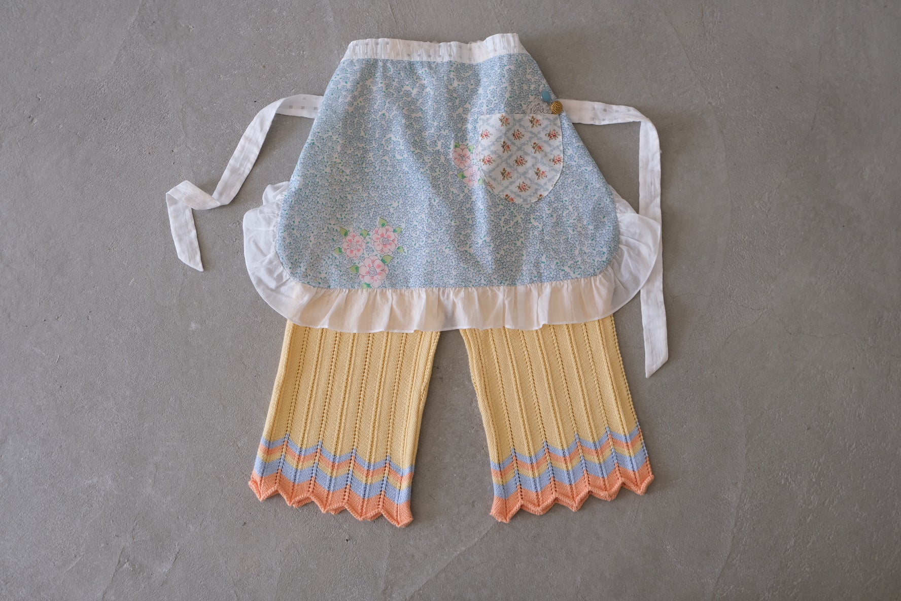 Apron - Floral  13