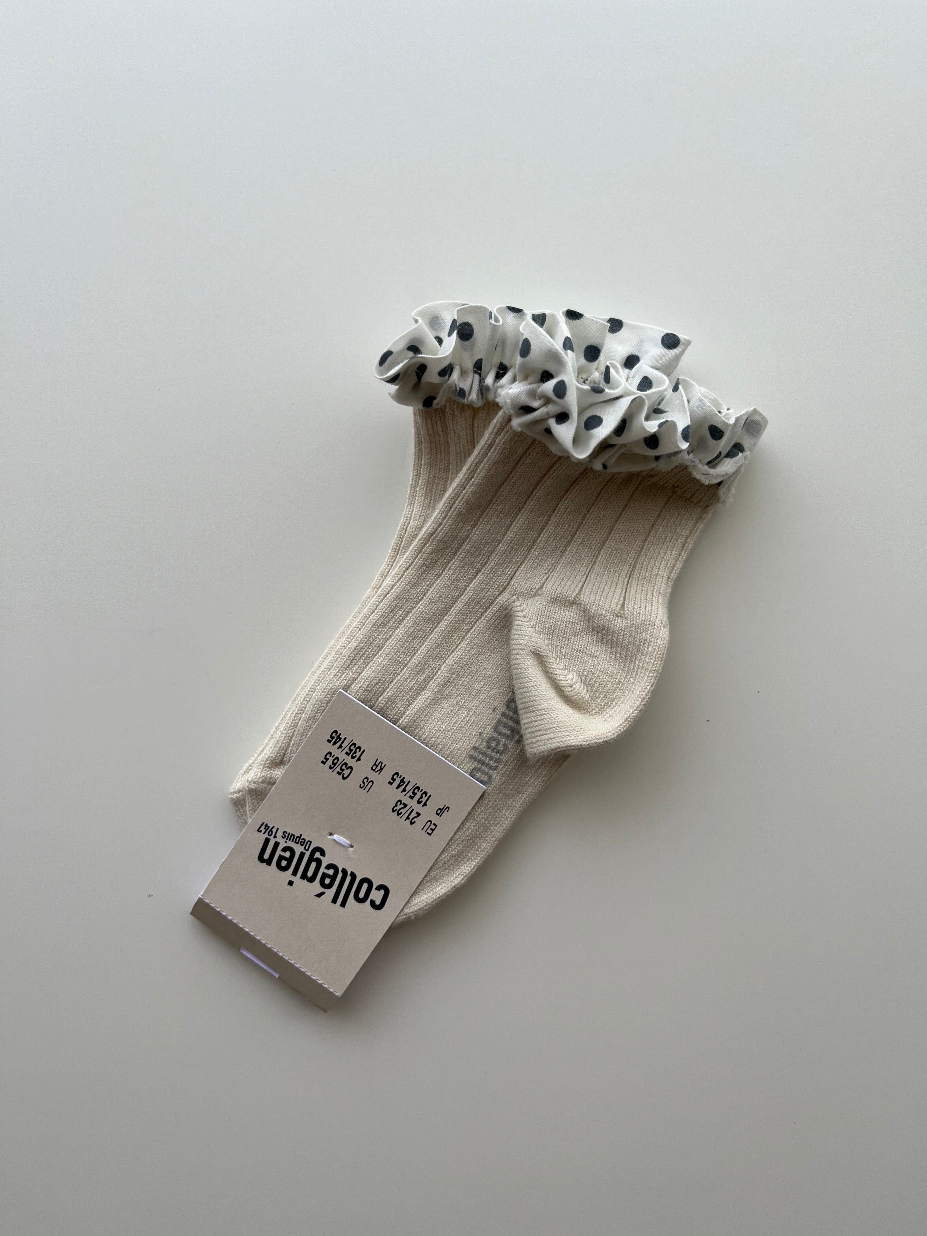 Emilie_Polka Dots Ruffle Ankle Socks_Doux Agneaux