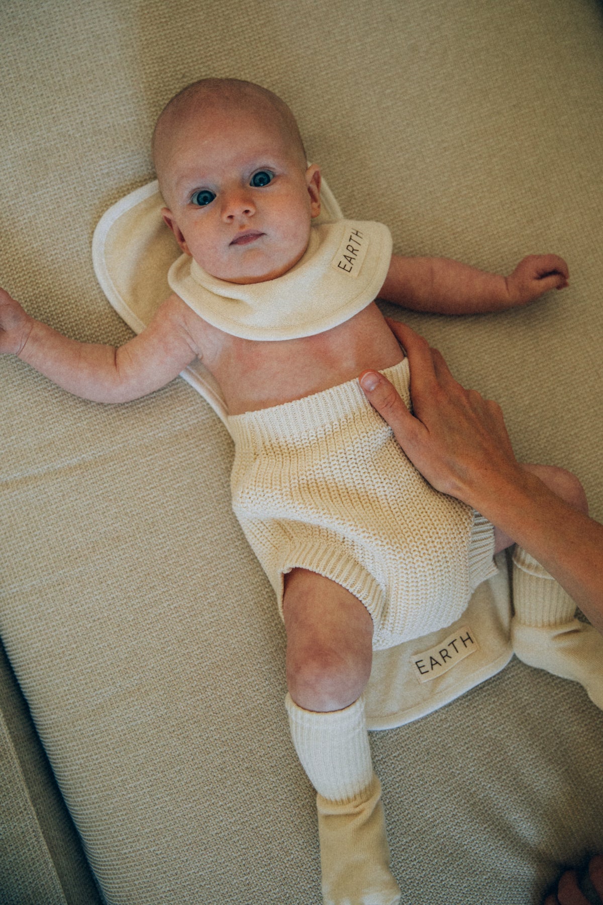 EARTH｜Organic new born bib_Ecru cream
