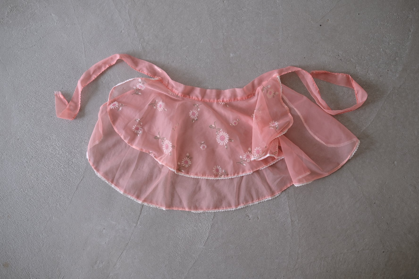 VTG apron_Baby Pink Flower