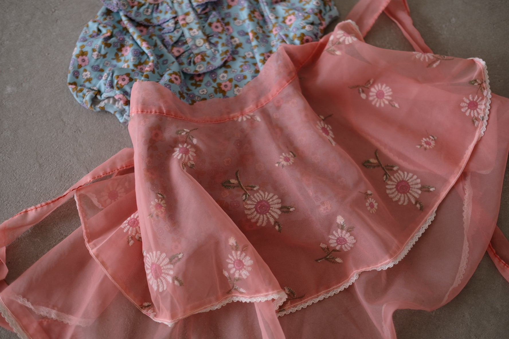 VTG apron_Baby Pink Flower