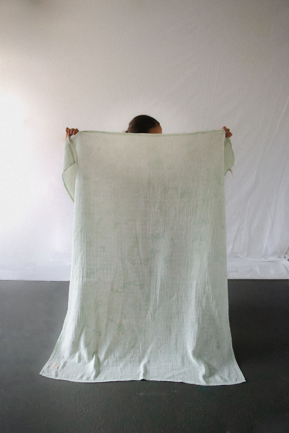 EARTH｜Hand tie swaddle_Pink tie dye