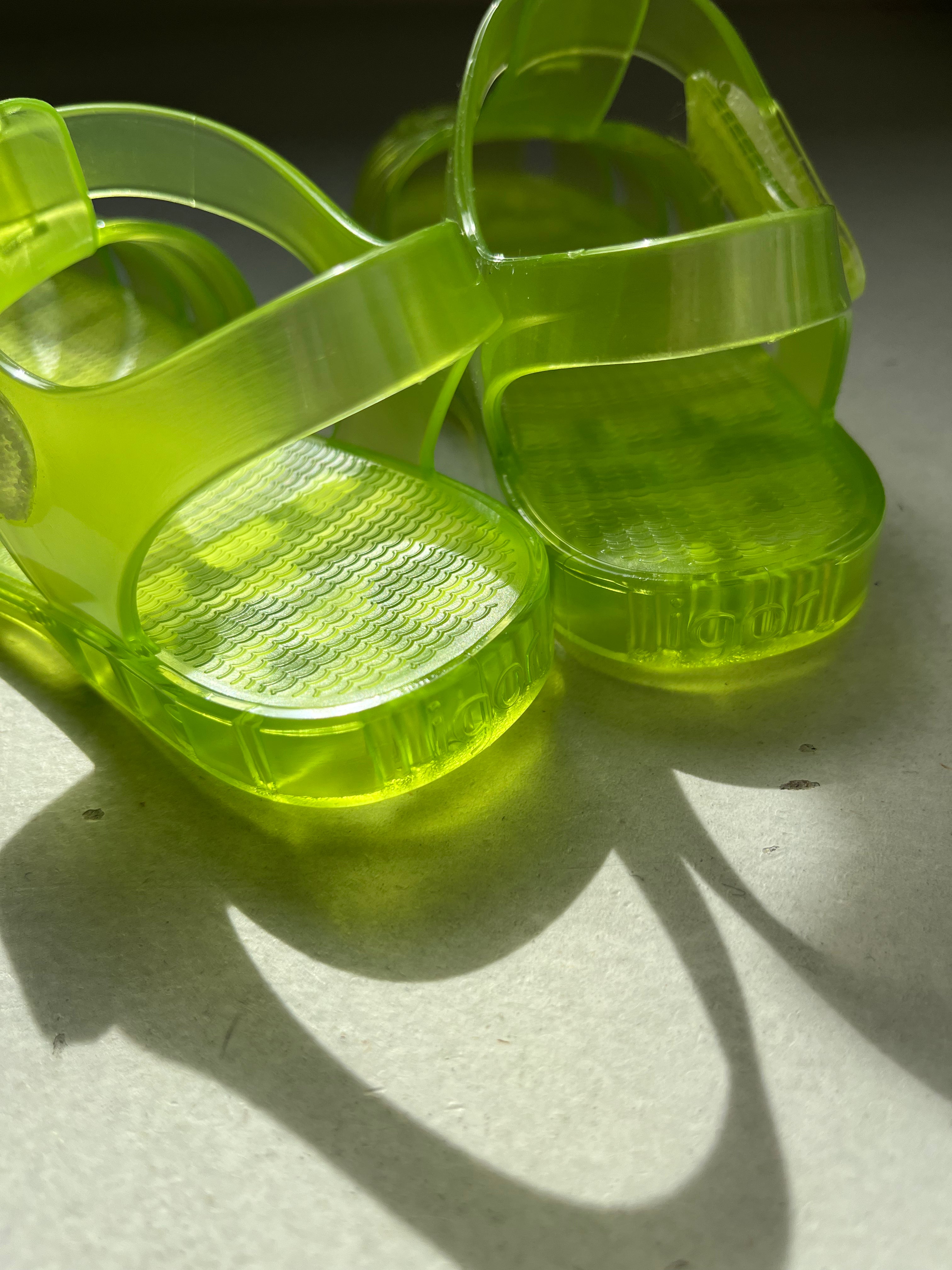 CLASICA CRISTAL_TR.PISTACHIO