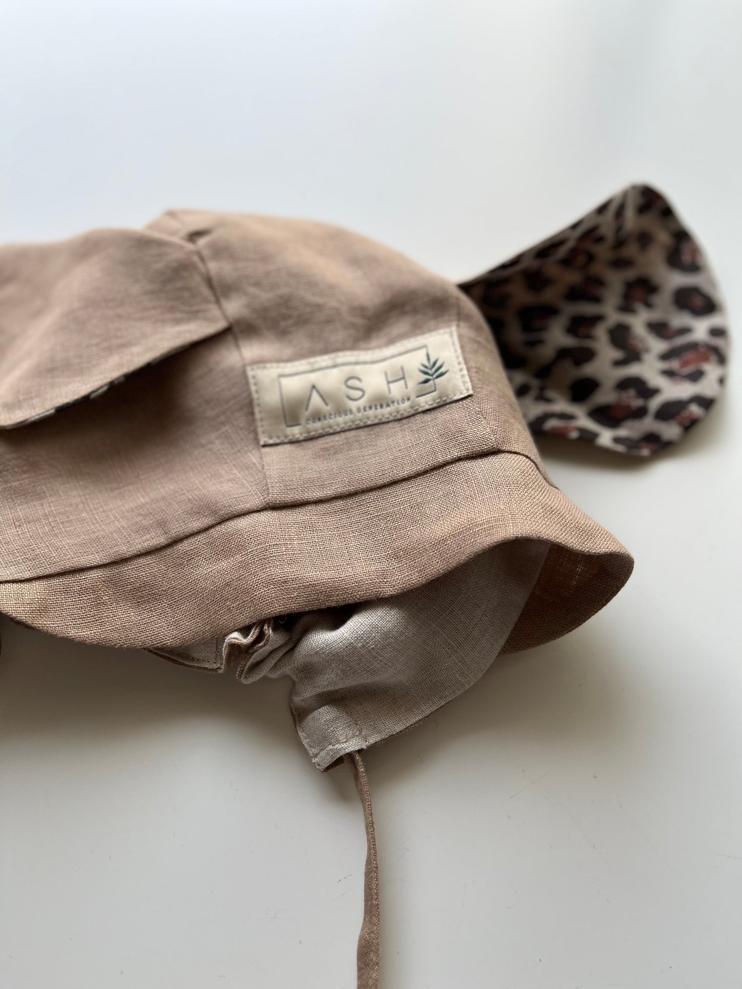 Leopard bonnet_Cappuccino with Leopard ears