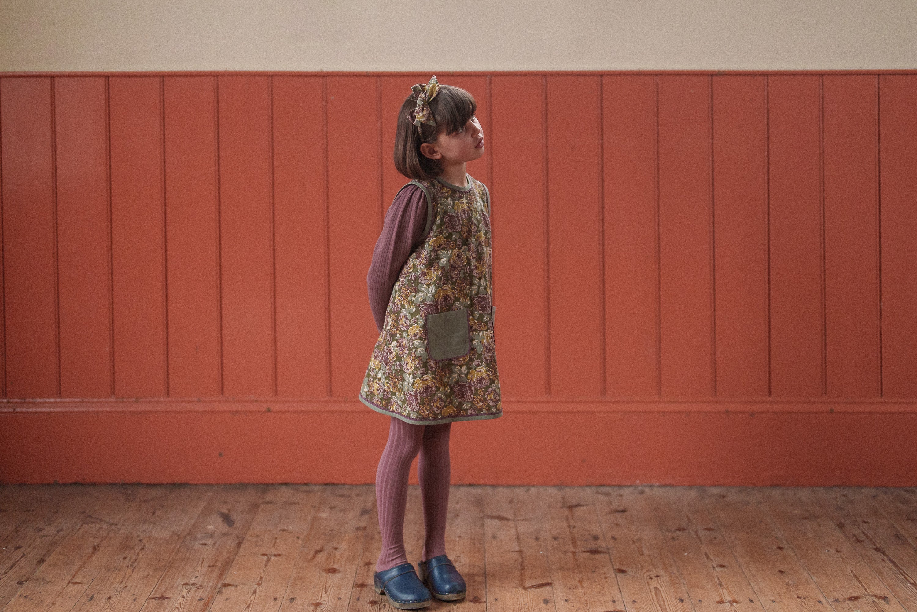 Hannah Dress Wallpaper Floral