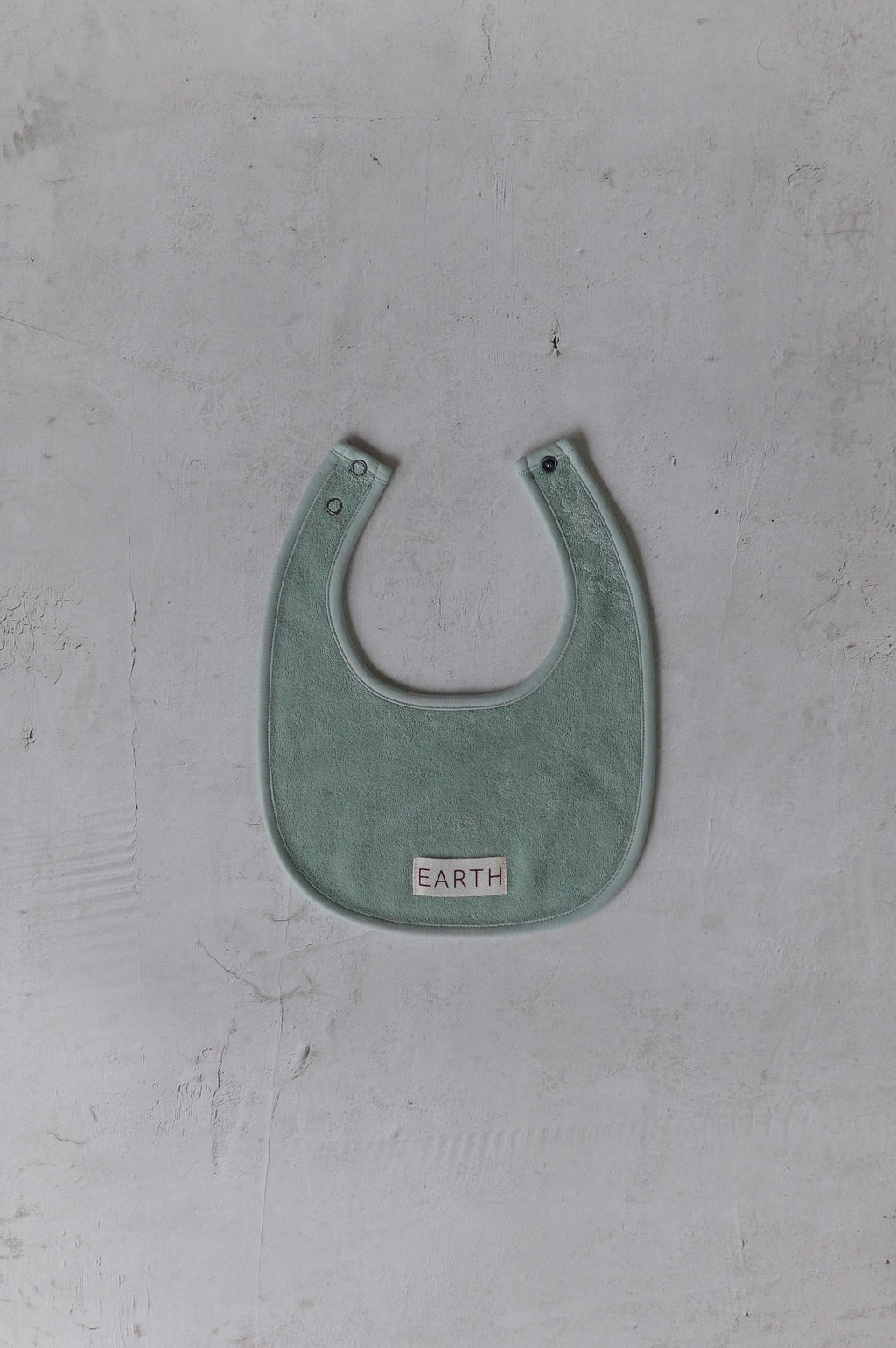 earth-organic-bib_sage green スタイ ビブ ベビー