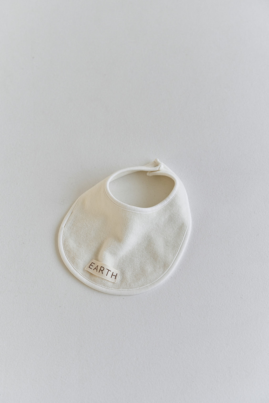 Organic bib_White
